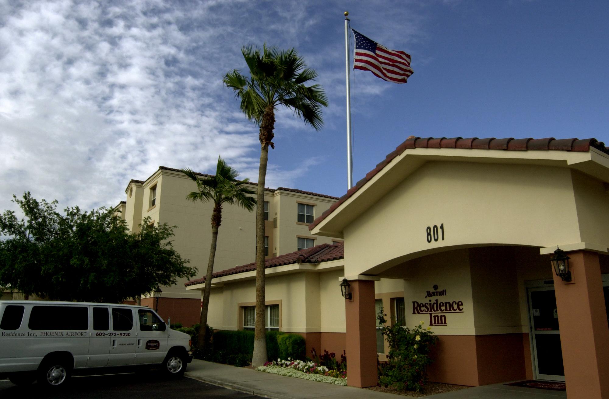 By Marriott Airport 3* Phoenix
